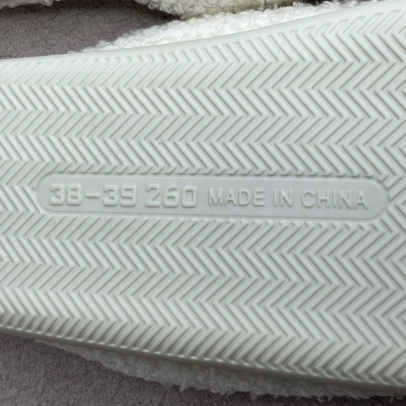 Cozy Valentines Day Heart Indoor/Outdoor Slippers-Unisex 8-9-Cute-Loungewear-NEW - Picture 7 of 7